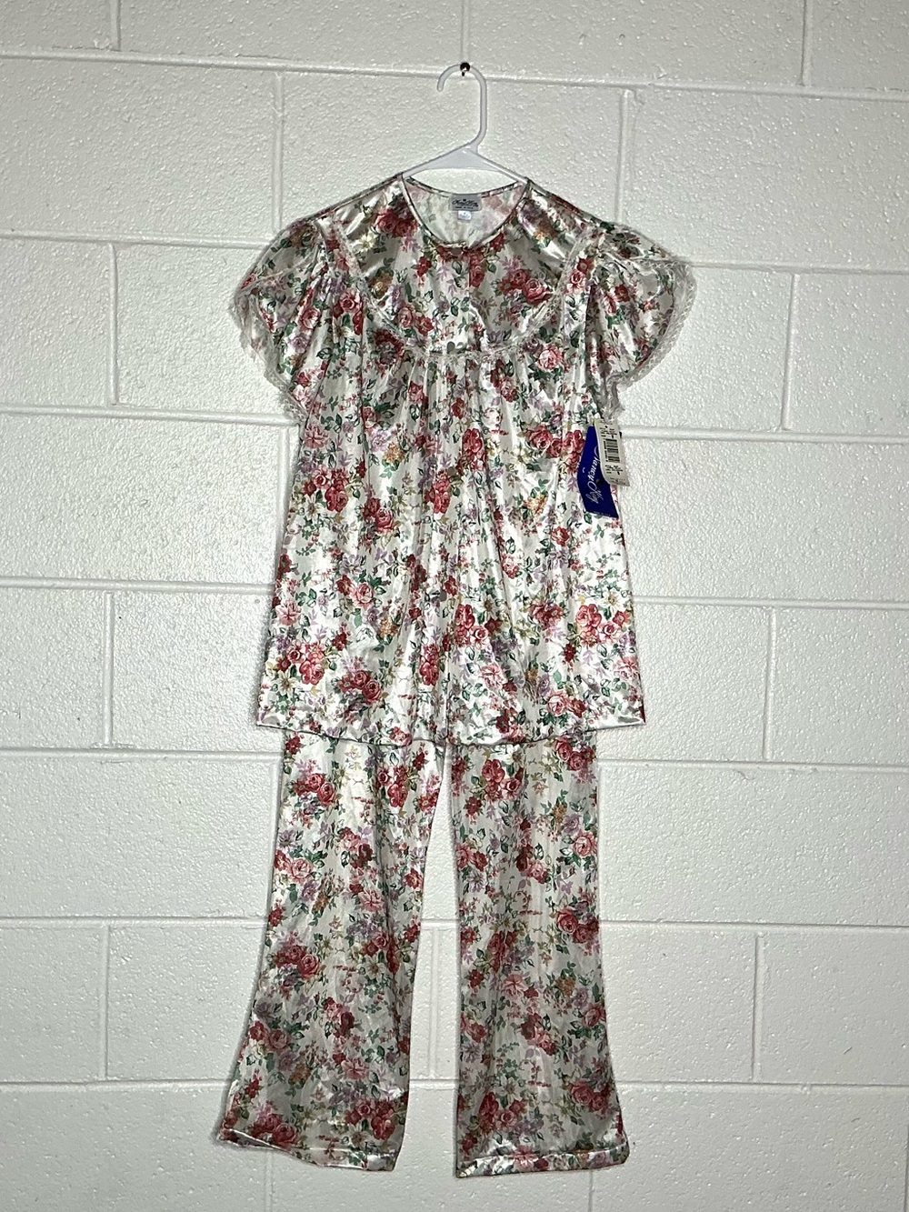 < NWT Vintage Nancy King Floral Pattern Pajama Set Size Medium >